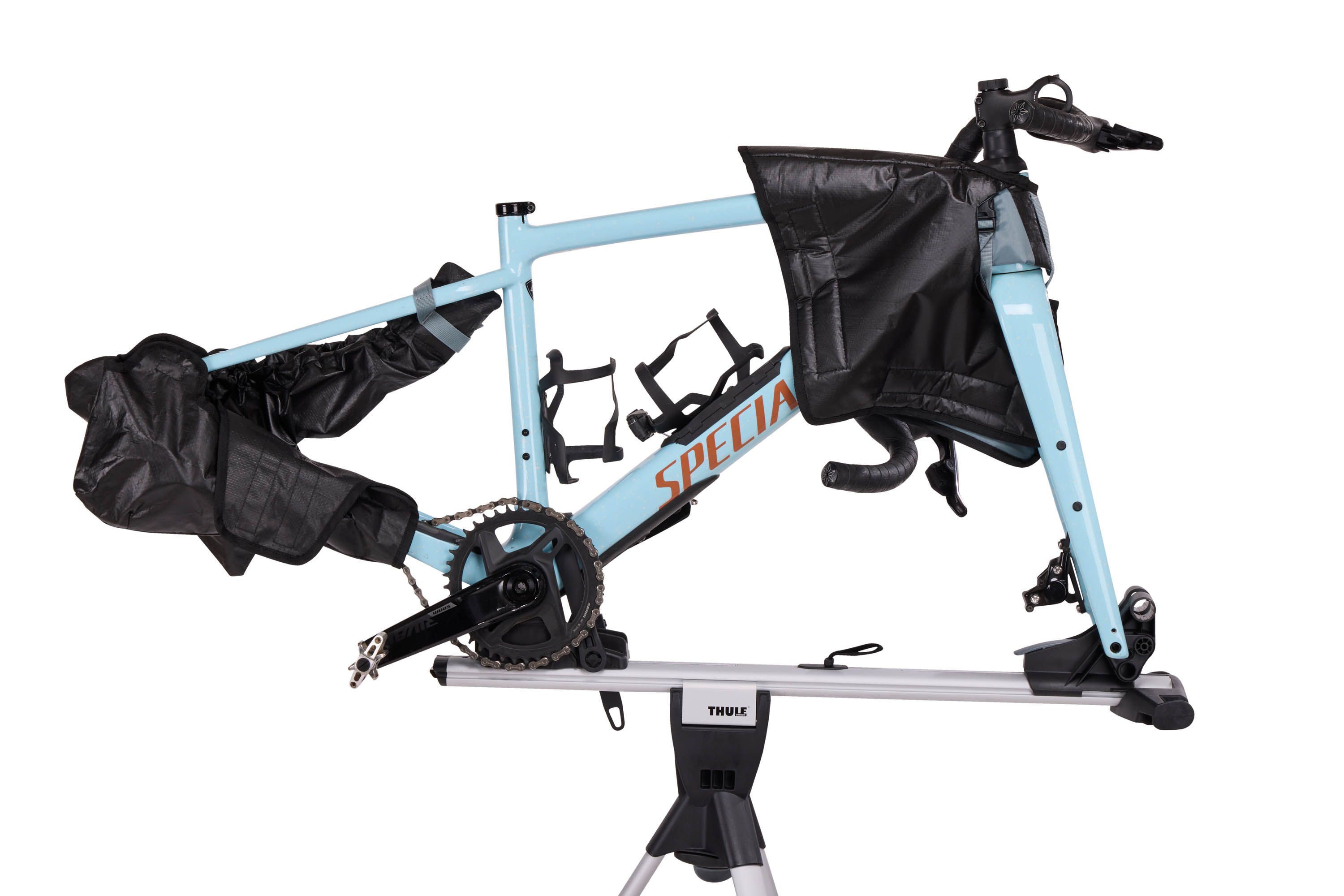 Thule RoundTrip road bike travel case feature