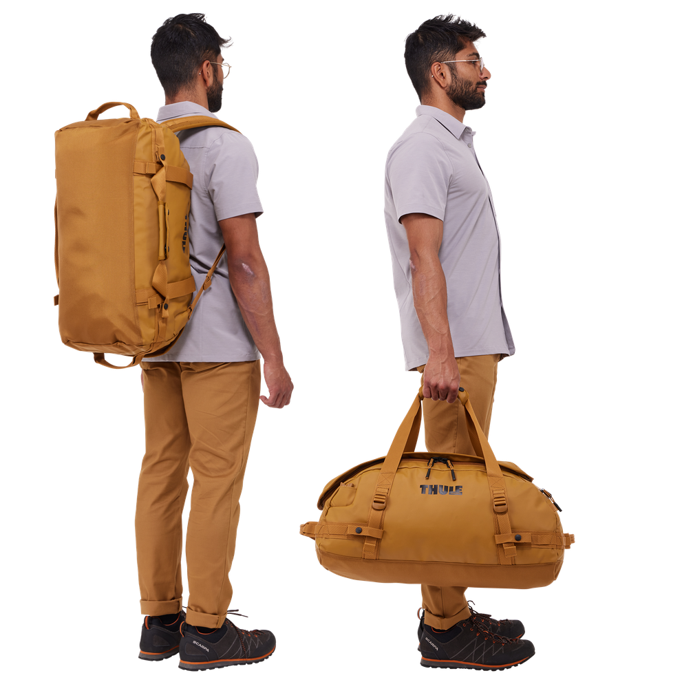 Thule Chasm 40L duffel bag Golden