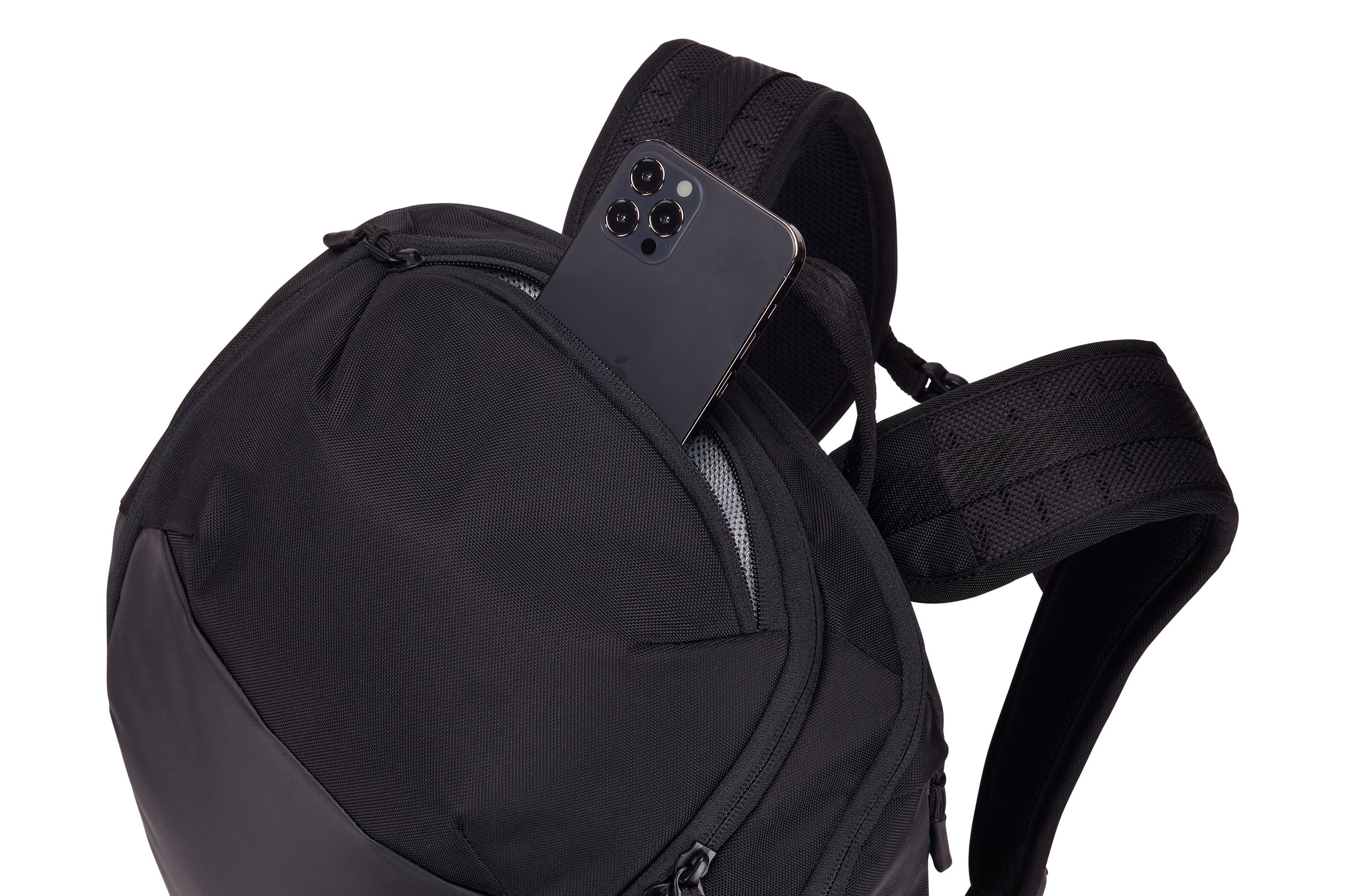 Thule Chasm backpack 26L